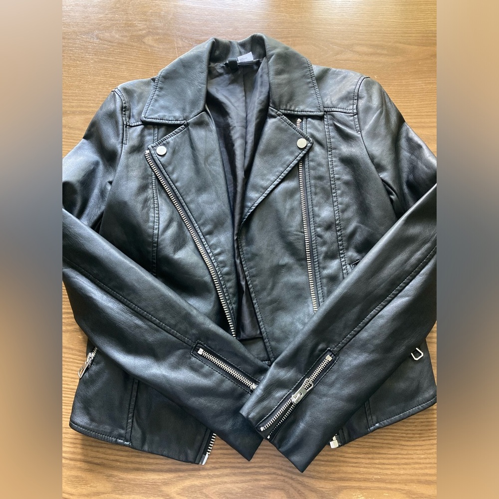 H&M Vegan leather jacket, worn 1 tine size 4 BLACK